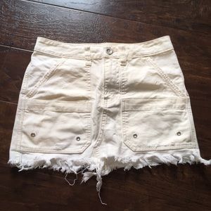 [Free People] NEW Distressed Denim Skirt Mini Cute